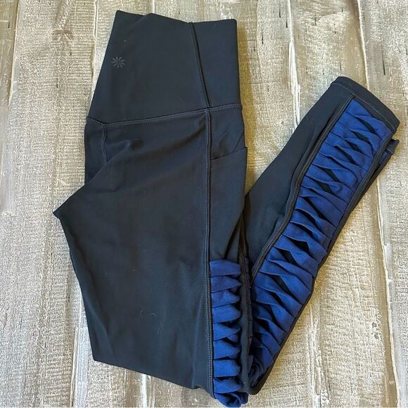 Athleta Salutation 7/8 Tight Black Navy Leggings XS - Picture 1 of 4